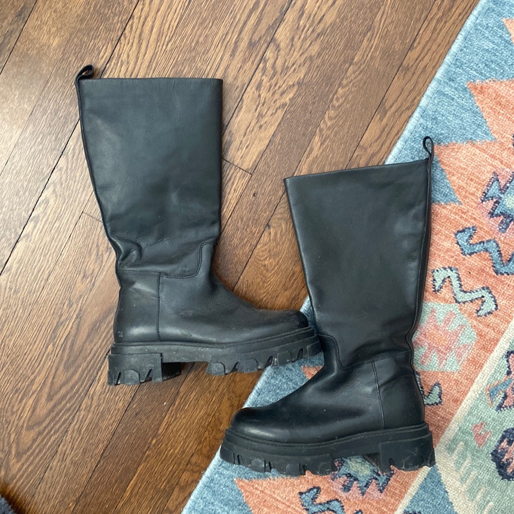 Steve Madden high black boots